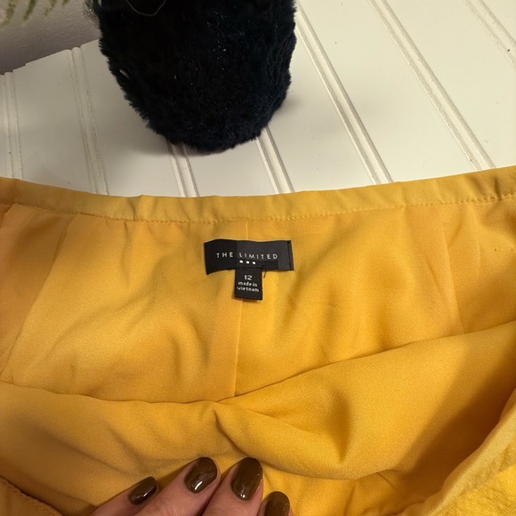 The Limited Mustard Pencil Skirt - Picture 3 of 9
